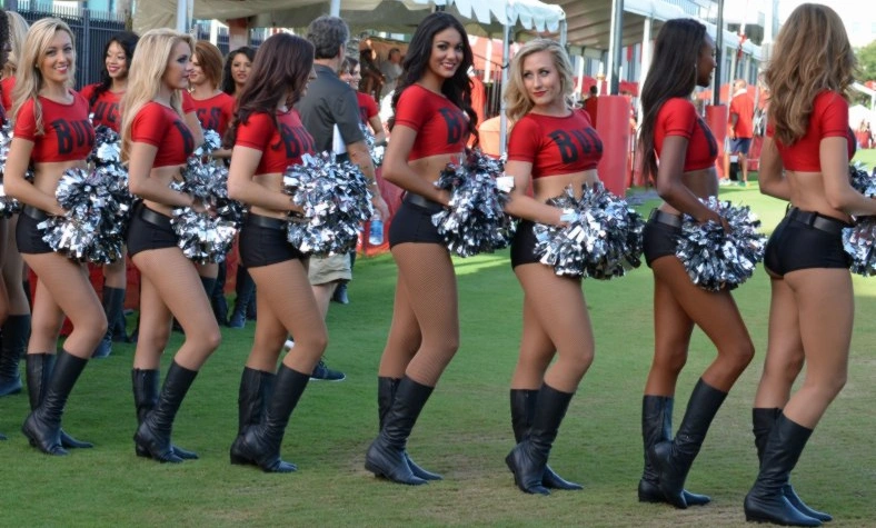 [真人HTML浏览器汉化]关键调查 Crucial Investigation V 1.53[电脑3.32G]