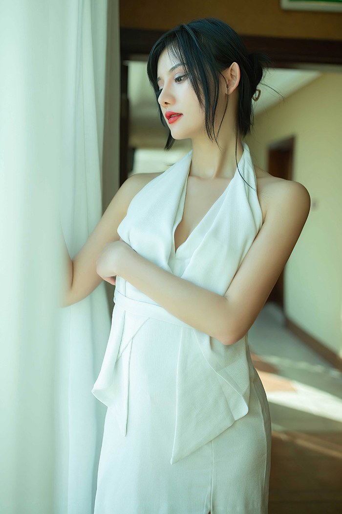 性感代言阿朱性感肉丝美脚夺人魄-IS