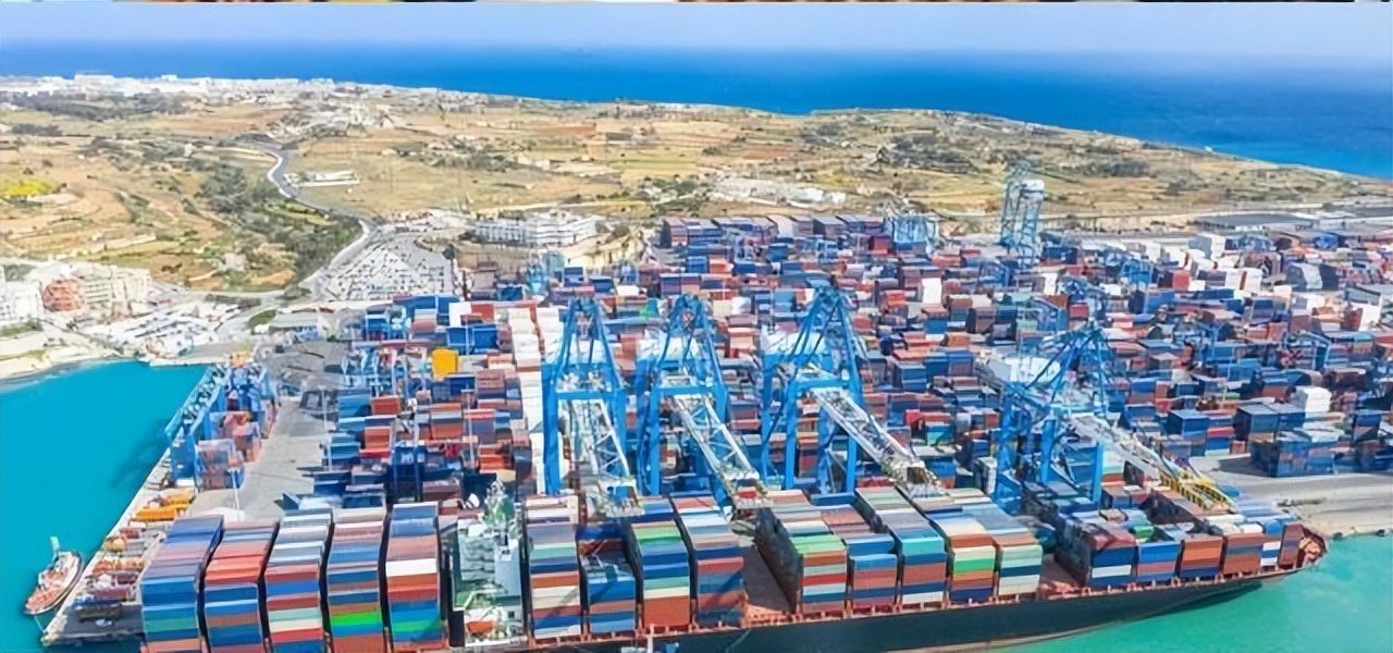 50票反对，马斯克要被逐出国？63岁奥巴马重新出山。美国又要变天